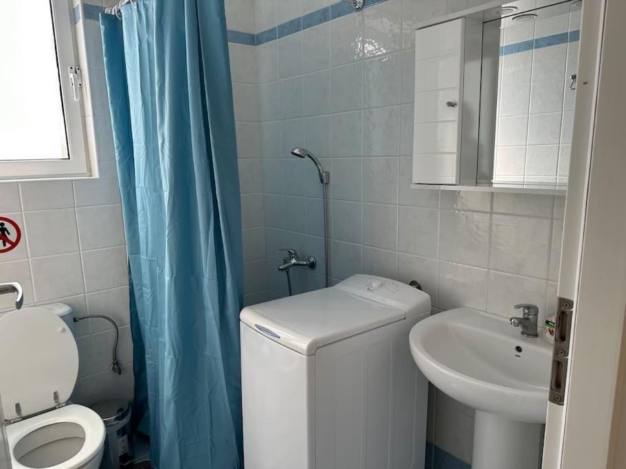 Riviera Beach, Seaside Spacious Apt. Anavyssos Bagian luar foto
