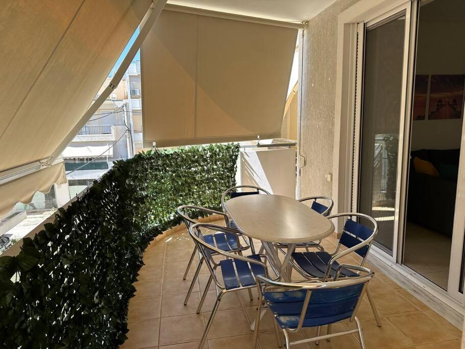 Riviera Beach, Seaside Spacious Apt. Anavyssos Bagian luar foto